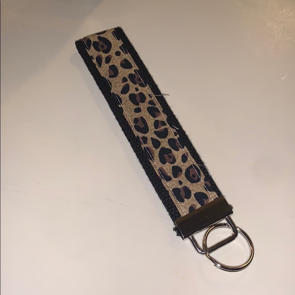 Leopard print key holder .